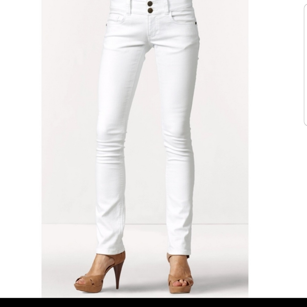 Nwt! Cabi white lou lou jeans